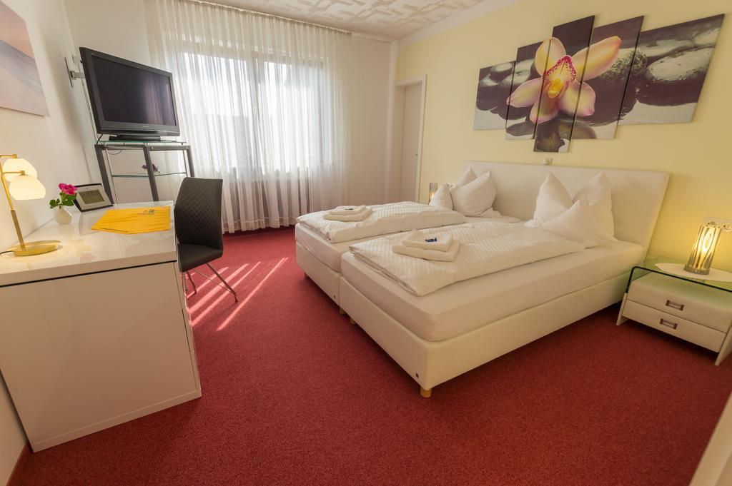 Hotel Rosengarten Швебіш-Гмюнд Екстер'єр фото